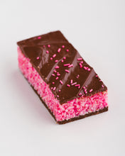 Load image into Gallery viewer, Raspberry Ruffle