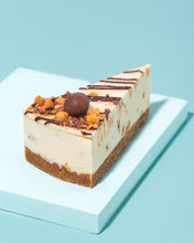 Load image into Gallery viewer, Malteaser Cheesecake (12 - 14 portions)