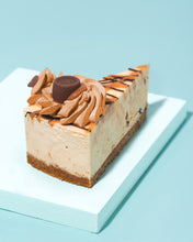 Load image into Gallery viewer, Rolo Cheesecake (12 - 14 portions)