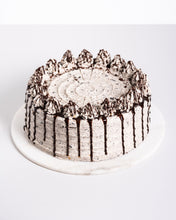 Load image into Gallery viewer, Cookies & Cream Cake (10 inch)