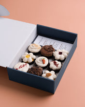 Load image into Gallery viewer, Cupcake Taster Box