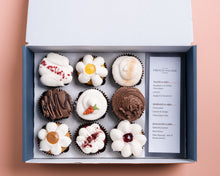 Load image into Gallery viewer, Cupcake Taster Box