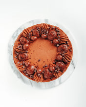 Load image into Gallery viewer, Vanilla Chocolate Chip Gateau (6 inch)