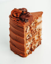Load image into Gallery viewer, Vanilla Chocolate Chip Gateau (6 inch)