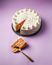 Load image into Gallery viewer, Caramel Apple Halloween Cake
