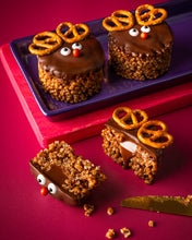 Load image into Gallery viewer, Reindeer Caramel Quispies (Pack of 3)
