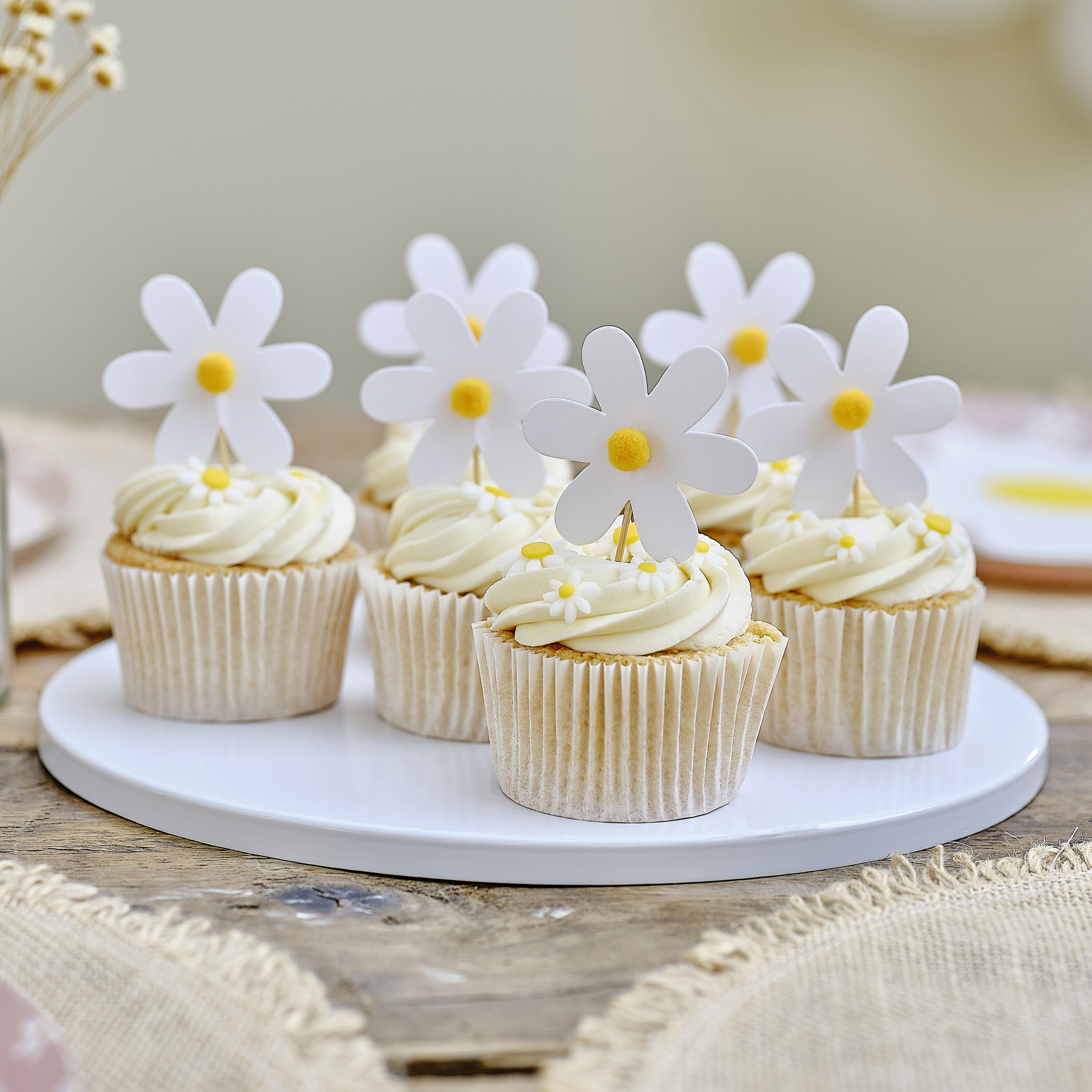 36 Pre-Cut Edible Daisy Flower Wafer Paper Toppers - Cupcake & Cake Decorations